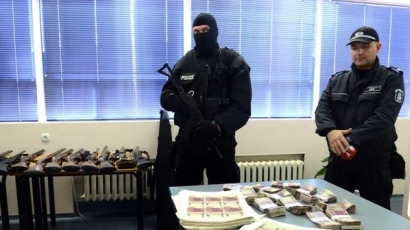 12 млн. фалшиви евро съхнат в полицията в Пловдив