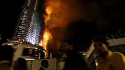 Пожарът в хотела в Дубай е от късо съединение