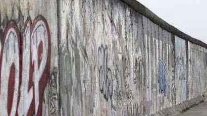 52 години от изграждането на Берлинската стена