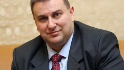 Емил Радев: Българските евродепутати без Бареков подкрепиха Варна за Европейска младежка столица