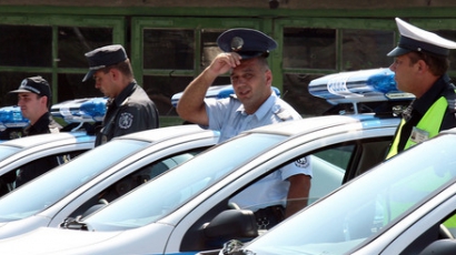 450 полицая ще охраняват учениците