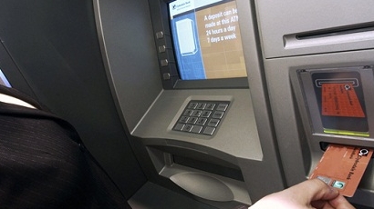 Молдовци разбиват банкомати у нас