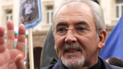 Местан: Разследващите да кажат кой е Д. П. в тефтера на Златанов