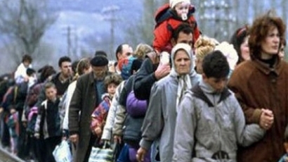 ЕС готви блокада на Гърция за спиране на бежанците