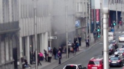 Експлозии и в 3 метростанции в Брюксел, най-малко 10 загинали