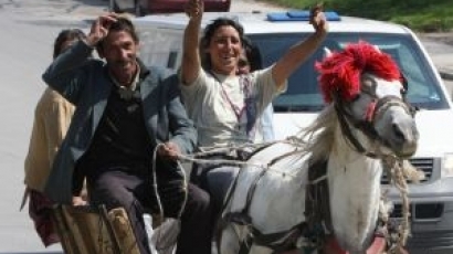 Ромски бунт зрее в Сливен заради забрана на каруци