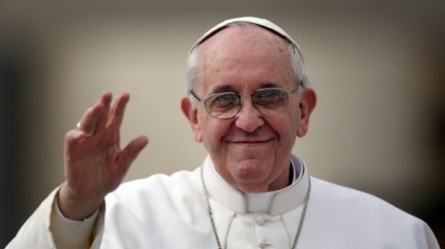 Папа Франциск осъди атентите срещу християни в Египет