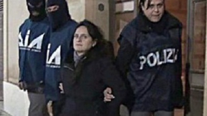 Арестуваха роднини на боса на Коза Ностра