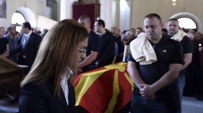 Македонски министри подадоха оставки