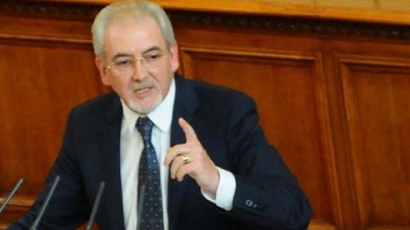 Местан: Вот на недоверие ще има, оставка не
