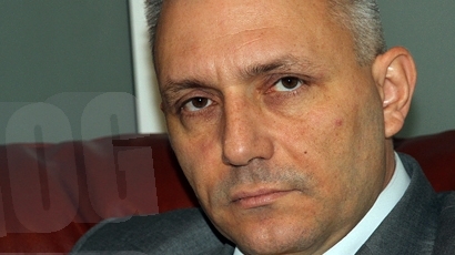 Адв. Хаджигенов за Фрог: Димитър Узунов е символ на наглостта на правителството