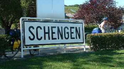 Отново ядец. Пак ни отлагат за Шенген!
