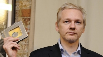 Основателят на Wikileaks иска да се предаде