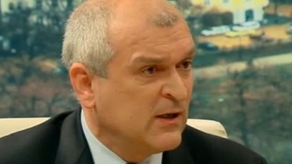 Димитър Главчев:  Ще санираме и държавата наред с панелките