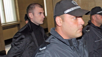 Свидетелка припадна на делото на Октай Енимехмедов