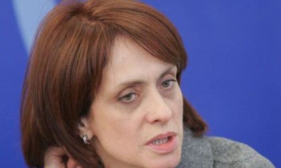 Надежда Нейнски не приема партийните предатели от ДСБ
