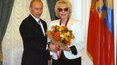 Владимир Путин с благодарност към  „Берёзка”