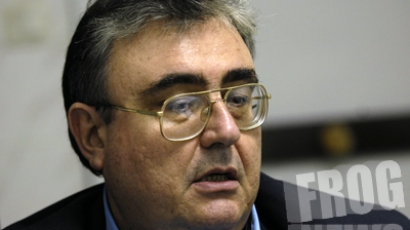 Минчев: Политическите брокери може да изритат кабинета заради аморфна подкрепа
