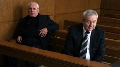 Прокуратурата пак ще съди Гюнай Сефер и Митхат Табаков