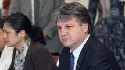 ВСС гласува за освобождаването на Д. Узунов като представляващ ВСС