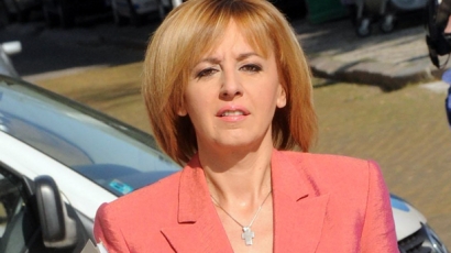 Мая Манолова си напазарува акции на ЦСКА 