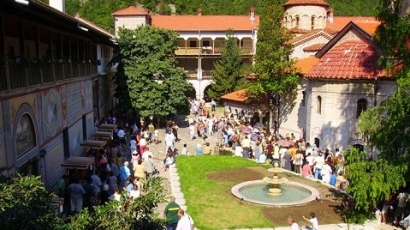 Бачковският манастир се готви за празника си