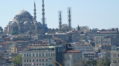 Самоубийствен атентат на пъпа на Истанбул