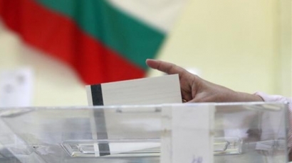ЦИК: Със заявления или без, българите в чужбина ще гласуват