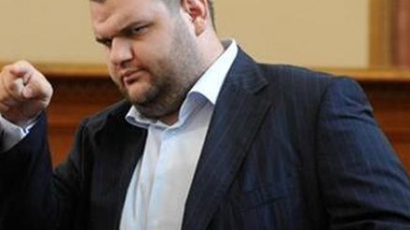 Пеевски отказа на Конституционния съд заради докладчик