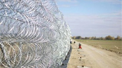 Няма да разследват оградата по границата с Турция