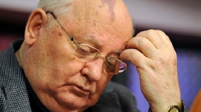 Горбачов иска Тръмп и Путин да забранят ядрените войни