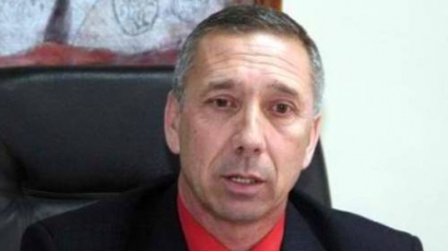 Зетят на Ахмед Башев заловен с контрабандни цигари в автобус с 15 деца