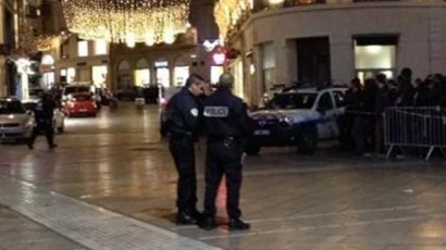 Държат двама заложници в магазин в Монпелие
