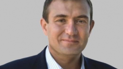 Гуцанов "яхва" регионалната комисия в парламента