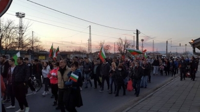 Блокиран е пътят Пловдив – Карлово заради протест