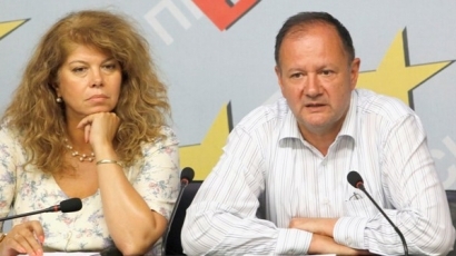 Миков: Не се вижда българската позиция за кризата с бежанците