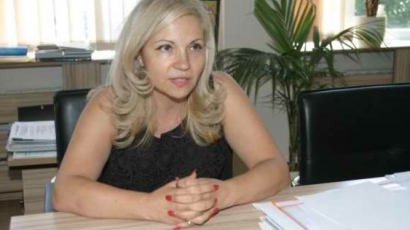 Кметицата Апостолова пред Фрог: Докладът срещу мен е пълен с доноси 