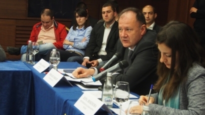 Миков: Нужна алтернатива на сегашното управление в България