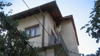 Бивш гард на Братя Галеви губи къщата си заради кредит