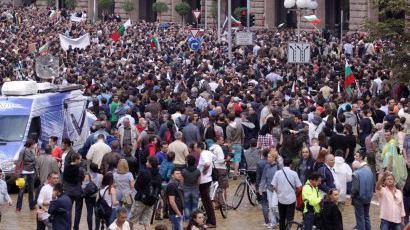 10 хиляди протестират в София