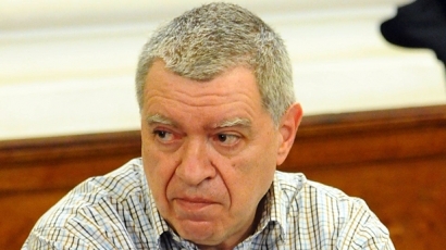 М. Константинов: Съмнявам се, че ДПС ще се сплоти