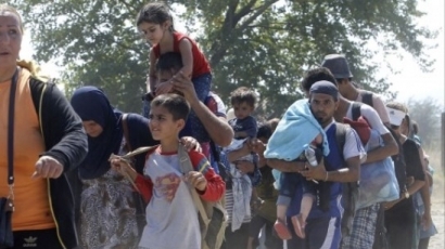 СКАНДАЛ! Изтезават 21 мигранти във „Факултета“, задържаха сина на ромски бос, МВР си трае