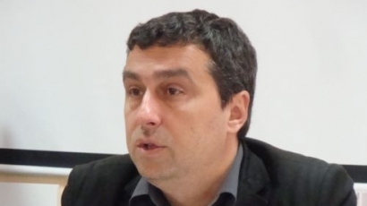 Областният лидер на социалистите Васил Самарски призова политическите сили ясно да се разграничат от палежа в Стара Загора