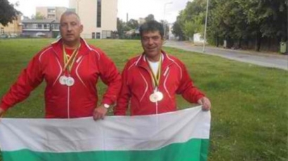 Огнян с чуждото сърце - шампион по плуване в Европа 
