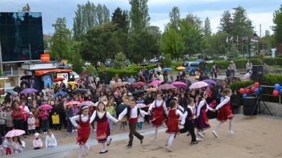 БСП зарадва Асеновград с танцов хепънинг