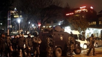 Бомбено нападение срещу полицейски участък в Истанбул