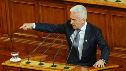 Сидеров и Московски се разправят "като мъже" в парламента