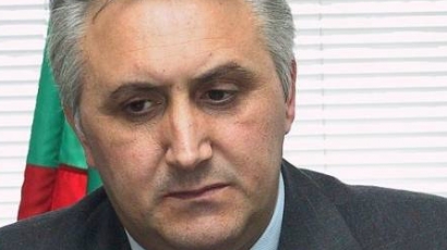 Дикме: Станишев да се извини на Кърджали за Крим