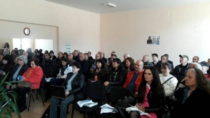Цветанов в Мадан: ГЕРБ е единствената алтернатива на ДПС и ДОСТ в смесените региони