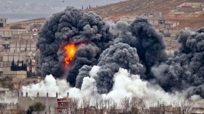 Над 25 убити при въздушни удари в Сирия